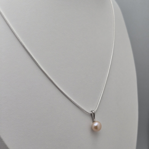 Freshwater Pink Real Pearl Necklace 18” Silver Plated Snake Chain NWOT - Picture 5 of 10